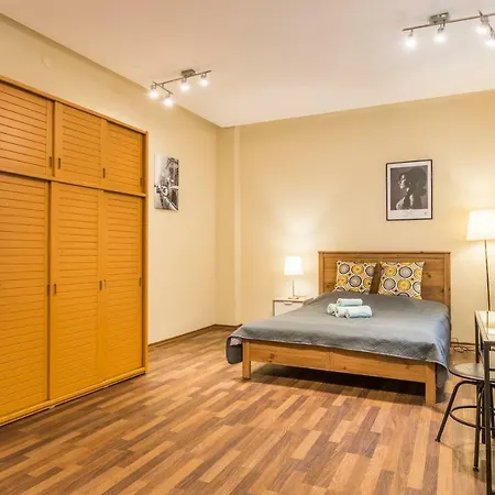 Apartmán Charming Spacious 3 Bedroom In Old Town *