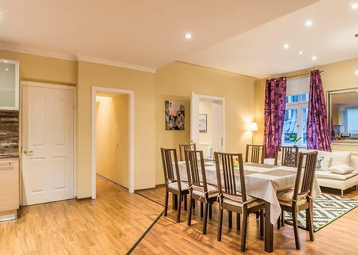 Apartment Charming Spacious 3 Bedroom In Old Town *