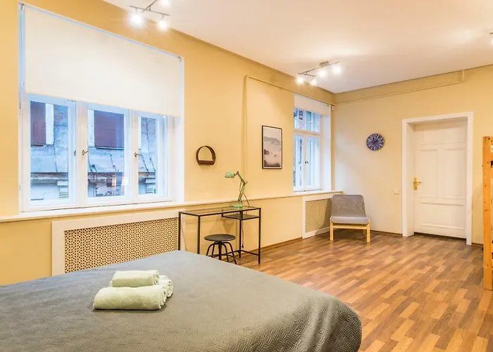 Apartment Charming Spacious 3 Bedroom In Old Town Riga