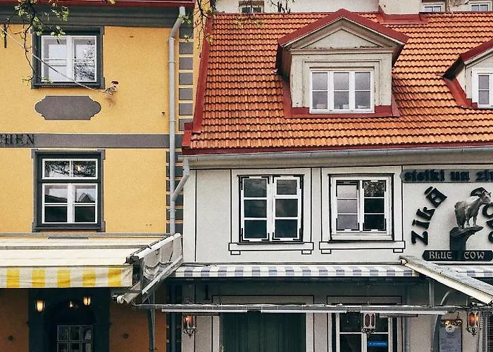 Dzīvoklis Charming Spacious 3 Bedroom In Old Town *