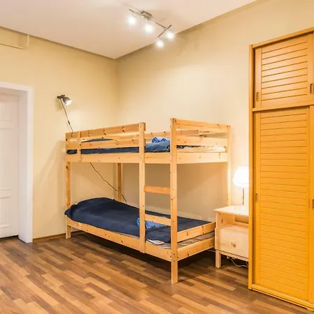 Charming Spacious 3 Bedroom In Old Town Рига